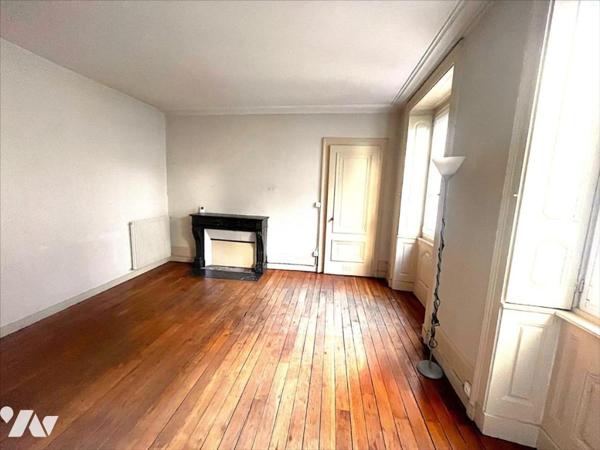 Appartement 2ch seconde cour du centre ville