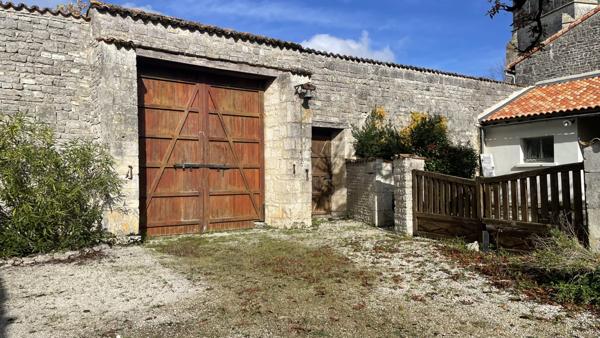 Ancienne commanderie templière  Beauvais-sur-Matha (17490)