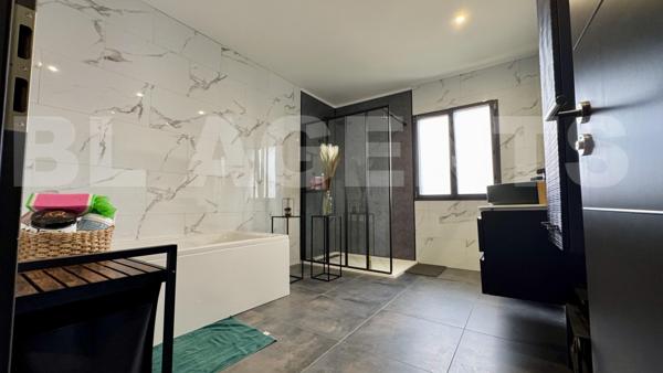 Pavillon récent (2021)