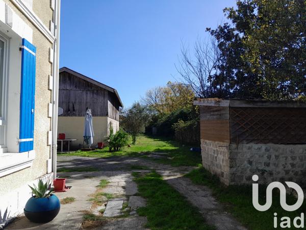 Maison à vendre 8 pièces 190 m² Les Églisottes-et-Chalaures