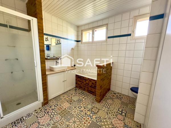 Maison avec dépendance habitable – Un lieu de vie unique en plein cœur de ville