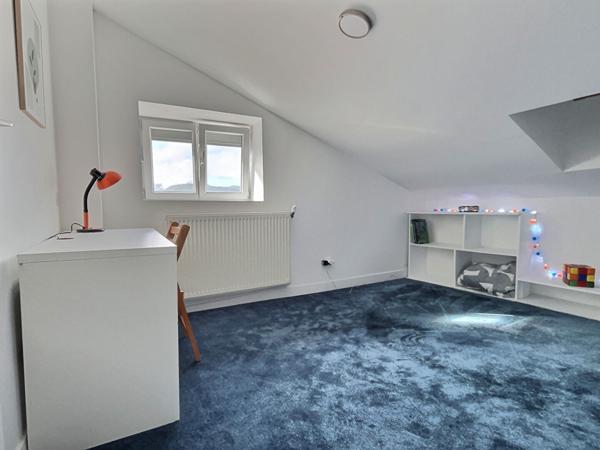 Chambre meublée en colocation maison centre ville Ambérieu