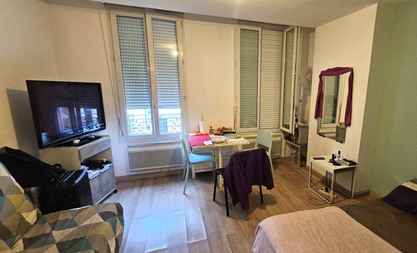 BORDEAUX SAINT-GENÈS : IMMEUBLE 4 LOTS