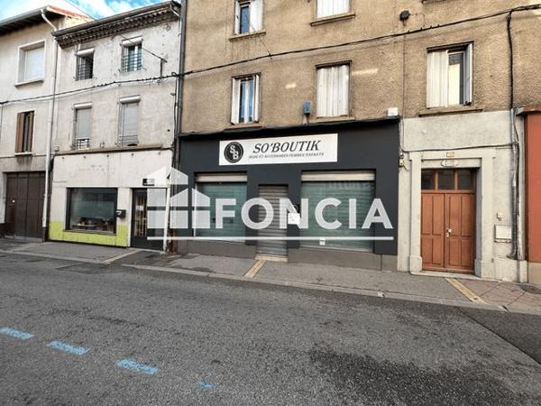 Location Local commercial 29 m² - 138 RUE DE LA REPUBLIQUE Peage De Roussillon 38550