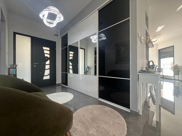 Maison d'architecte 7 pièces 184.7 m2