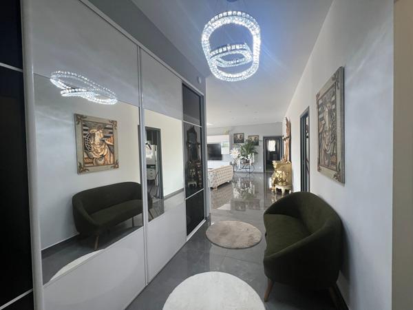 Maison d'architecte 7 pièces 184.7 m2