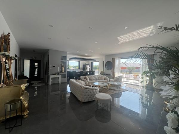 Maison d'architecte 7 pièces 184.7 m2