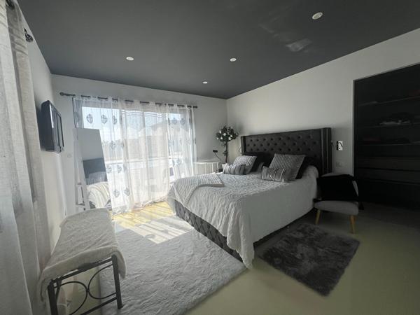 Maison d'architecte 7 pièces 184.7 m2