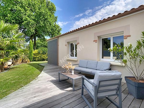 Maison Gorges 4 chambres, Gare à 3 minutes avec Nantes accessible en 15 minutes en train, Grandes surfaces à 5 minutes, Transports scolaires à proximité immédiate, Axe Nantes ? Cholet à 7 minutes, Nantes à 40 minutes en voiture., Aéroport à 33 minutes en