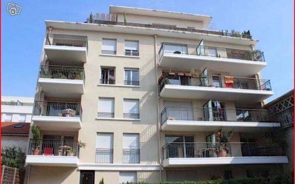 Appartement à louer    3 pièces •  Lyon 7