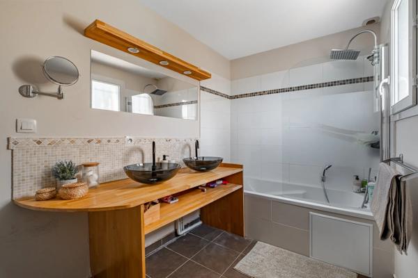 Maison 5 pièces - 103 m² Bien prestige