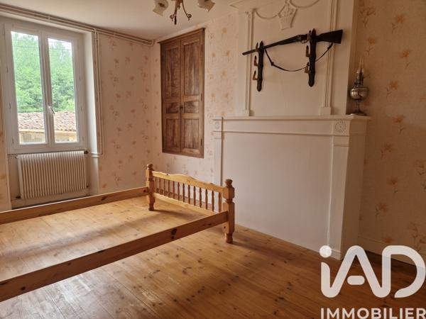 Maison à vendre 6 pièces 210 m² Louzac-Saint-André