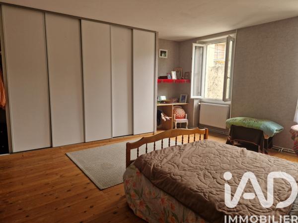 Maison à vendre 6 pièces 210 m² Louzac-Saint-André