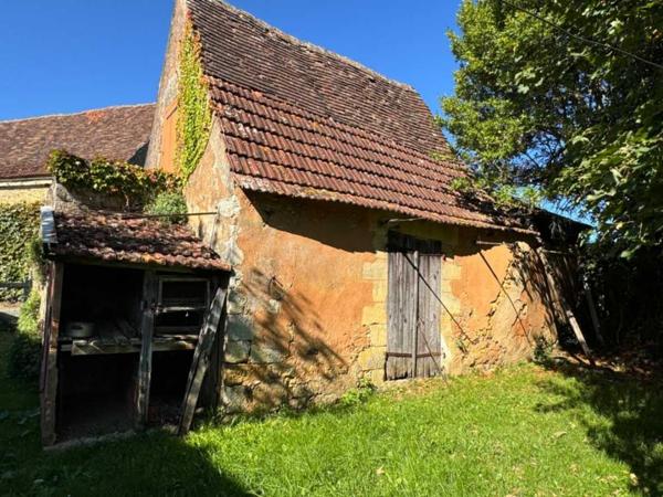 Maison ancienne - Saint-cyprien Corps de ferme à rénover – Périgord Noir – Terrain de 20 500 m²