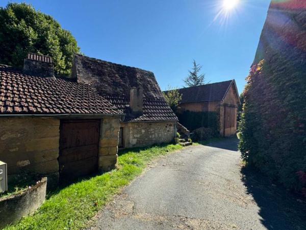 Maison ancienne - Saint-cyprien Corps de ferme à rénover – Périgord Noir – Terrain de 20 500 m²