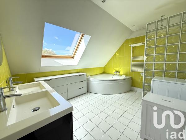 Maison à vendre 6 pièces 114 m² Villecresnes