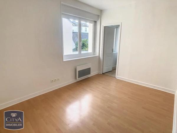 Appartement à louer 2 pièces 49.61m² Auray (56400)