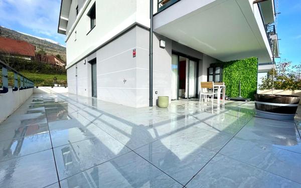 Appartement à vendre    3 pièces • 68 m2 Crozet