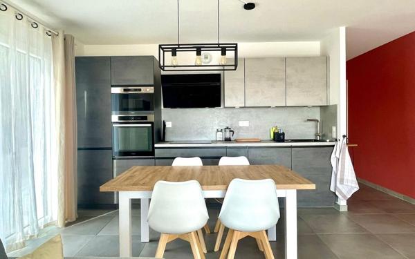 Appartement à vendre    3 pièces • 68 m2 Crozet