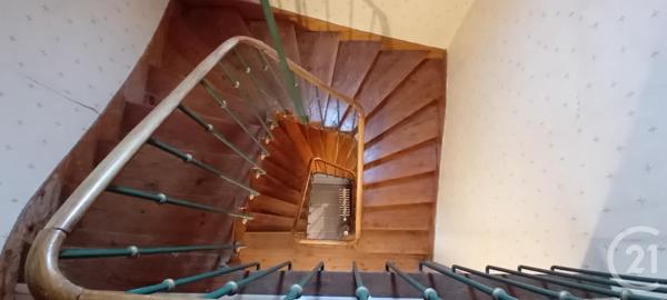 Maison à vendre  11 pièces - 173,90 m2 PERONNE - 80