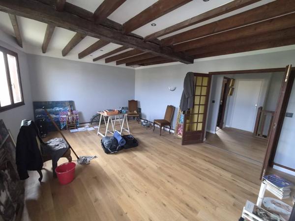 MAISON DE BOURG DE 115 M2 HABITABLE PARNE SUR ROC CITE DE CARACTERE