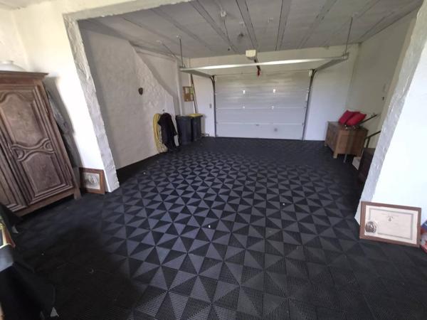 MAISON DE BOURG DE 115 M2 HABITABLE PARNE SUR ROC CITE DE CARACTERE