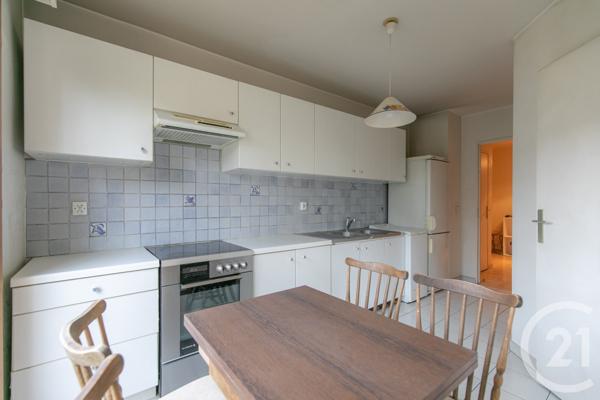 Appartement F5 à vendre  5 pièces - 100,92 m2 ST MAUR DES FOSSES - 94