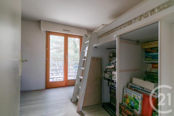 Appartement F5 à vendre  5 pièces - 100,92 m2 ST MAUR DES FOSSES - 94