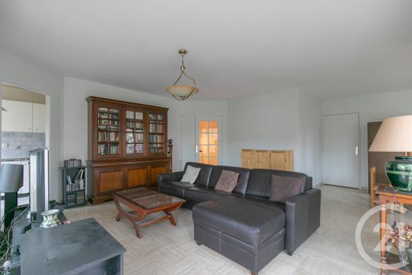 Appartement F5 à vendre  5 pièces - 100,92 m2 ST MAUR DES FOSSES - 94