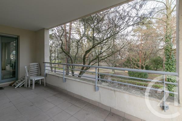 Appartement F5 à vendre  5 pièces - 100,92 m2 ST MAUR DES FOSSES - 94