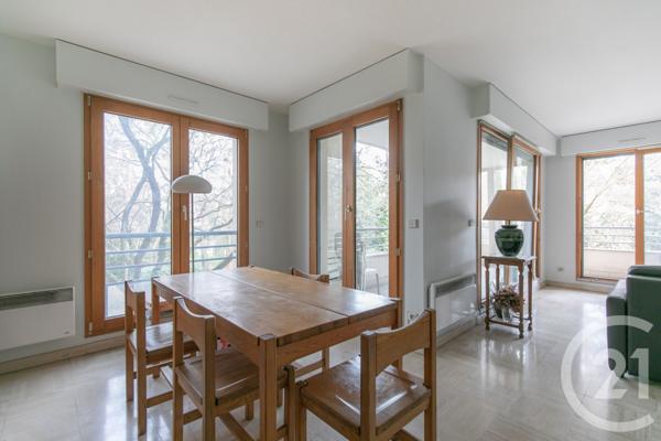 Appartement F5 à vendre  5 pièces - 100,92 m2 ST MAUR DES FOSSES - 94