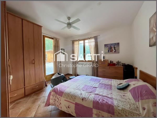 Villa de 173 m² avec  Piscine sur Terrain de 1502 m²