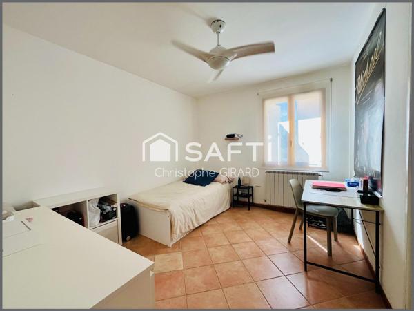 Villa de 173 m² avec  Piscine sur Terrain de 1502 m²