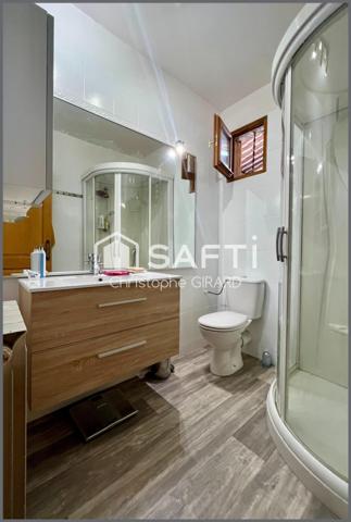 Villa de 173 m² avec  Piscine sur Terrain de 1502 m²