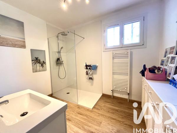 Maison à vendre 6 pièces 151 m² Aix-en-Provence