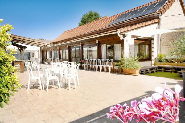 Murs commerciaux  à vendre 1 517 m² Étréchy