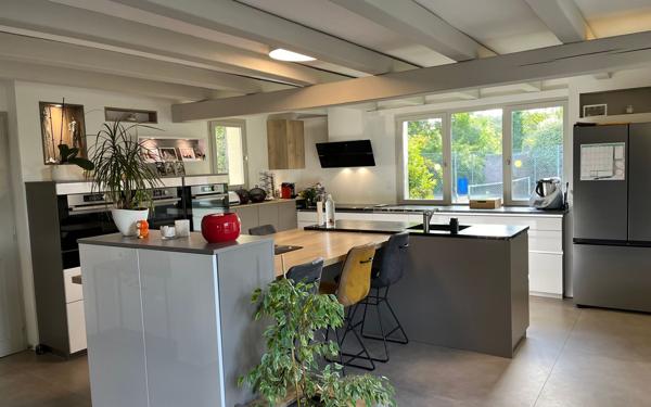 Maison à vendre    9 pièces •  Guérande