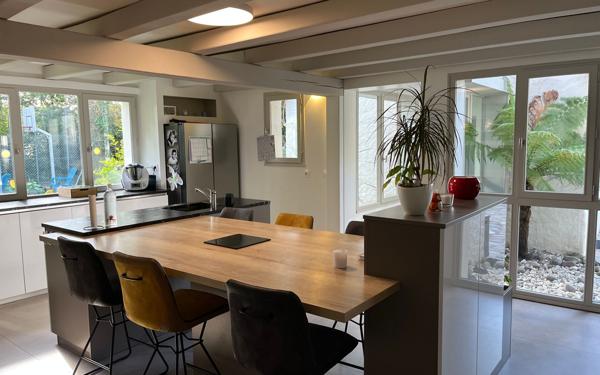 Maison à vendre    9 pièces •  Guérande