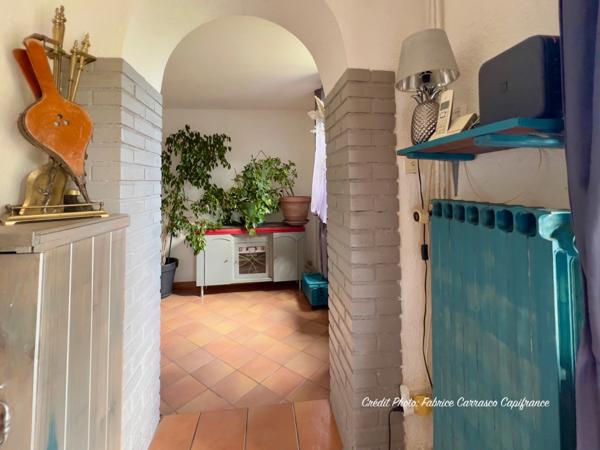 Dpt Allier (03) A vendre à Varennes sur Allier - Longère T6 garages, grande terrasse couverte, terrain clos et arboré de 4000m2