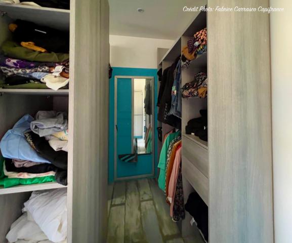 Dpt Allier (03) A vendre à Varennes sur Allier - Longère T6 garages, grande terrasse couverte, terrain clos et arboré de 4000m2