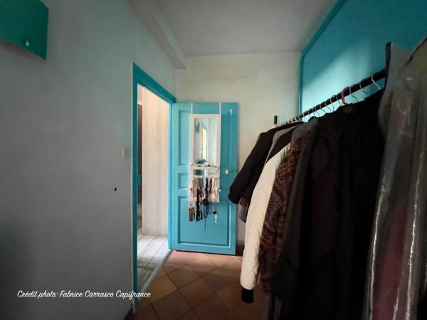 Dpt Allier (03) A vendre à Varennes sur Allier - Longère T6 garages, grande terrasse couverte, terrain clos et arboré de 4000m2