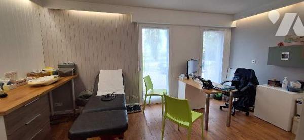 Local à usage professionnel