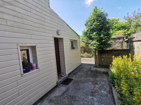 Maison à vendre à Lanvollon dans les Côtes-d'Armor (22290), ref : 22017-1321