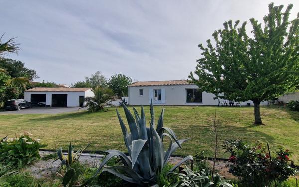 Maison à vendre    5 pièces •  Hiers-Brouage