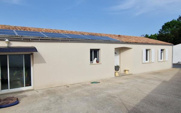 Maison à vendre    5 pièces •  Hiers-Brouage