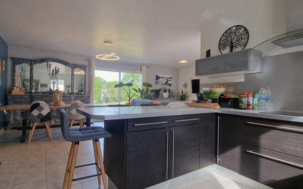 Maison à vendre    5 pièces •  Hiers-Brouage