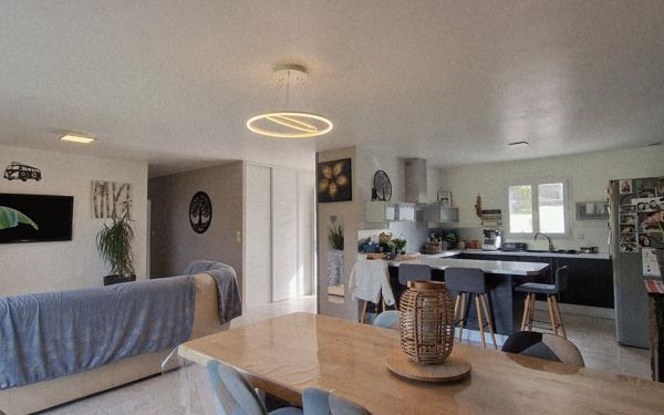 Maison à vendre    5 pièces •  Hiers-Brouage