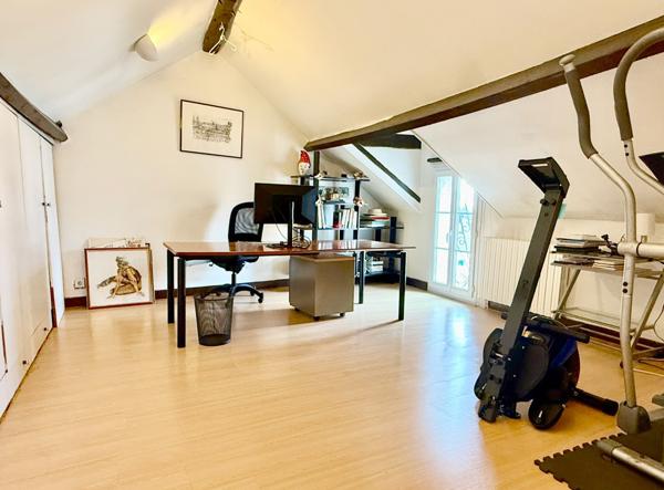 Maison 10 pièces - 250 m²