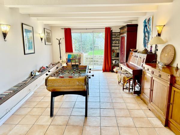 Maison 10 pièces - 250 m²