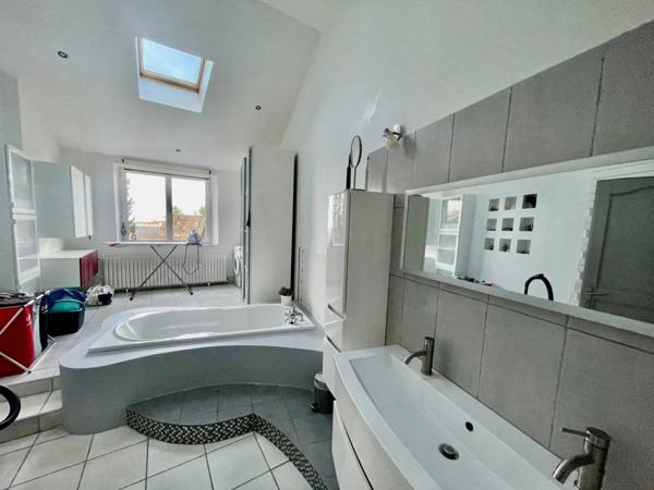 Vente Maison 7 pièces 165 m2 à Laon